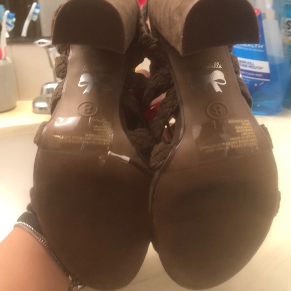 Strapped up heels olive green - Picture 4 of 4